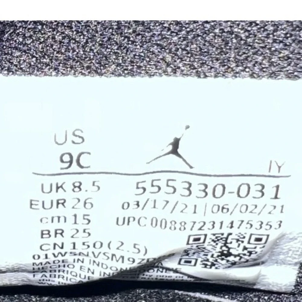 Jordan Black Metallic Gold Toddler Sneakers 555330-031 - Size 9C